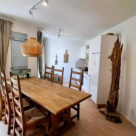 Wunderschoene Und Zentrumsnahe 75 Qm Apartment